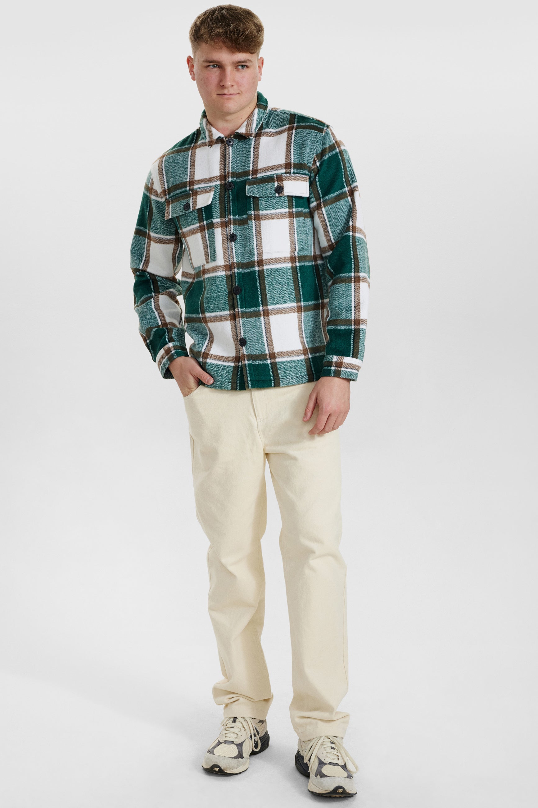 DXNMXRK. Dennik Outlet Green